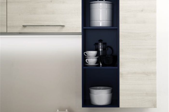 cucina-moderna-gaia-elementi-a-giorno-683x1024